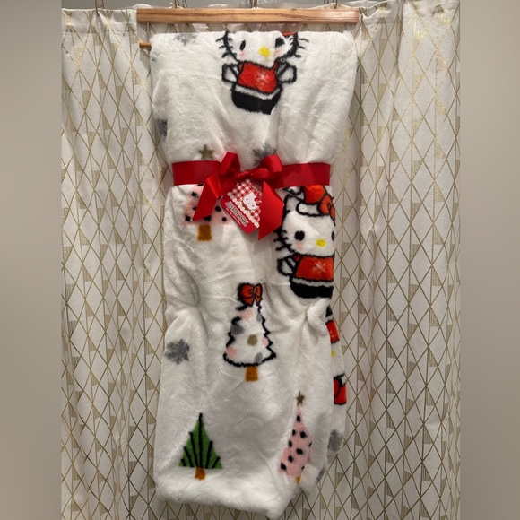 Hello Kitty Faux Rabbit Fur Christmas blanket